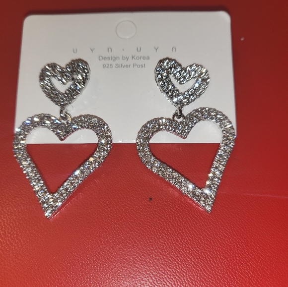 Beautiful s925 double dangle Heart Earrings - Picture 5 of 8